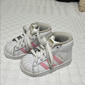Adidas Pro Model Infant High Top Sneakers in White and Pink